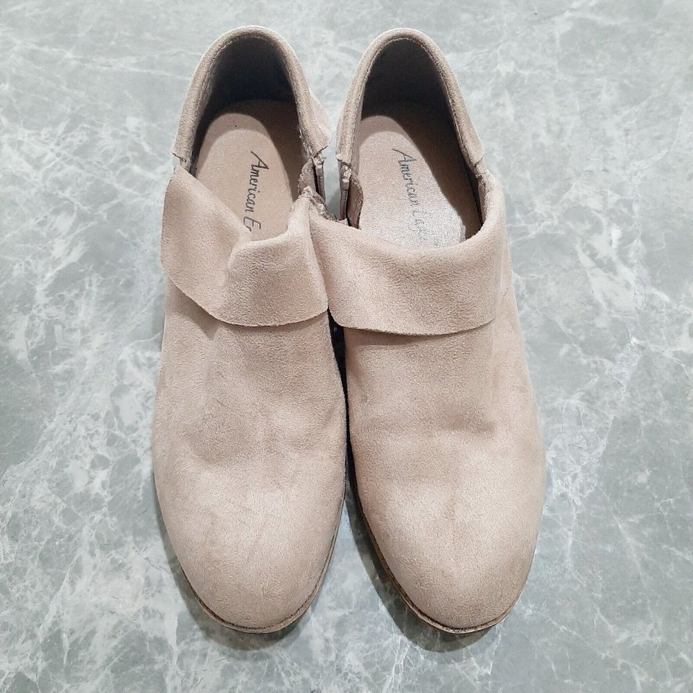 American Eagle Outfitters Beige Suede Dressy Chunky Heel Ankle Booties Size 7W